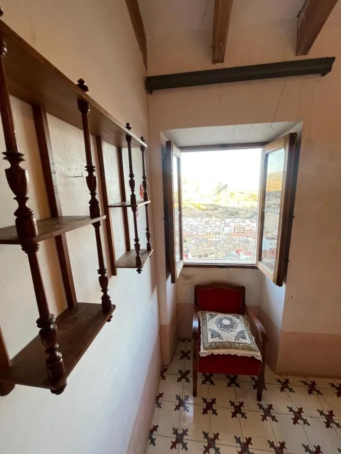 Escalera de madera original